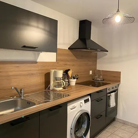 Centre Renovated 4 People - Terrace Apartman